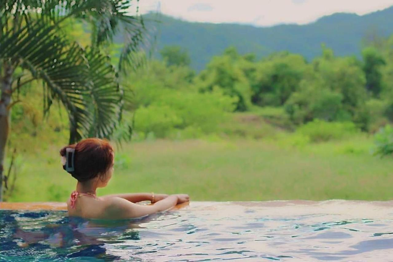 Huahin I-Din Poolvilla: Nature Retreat with Mountain Views Exterior photo