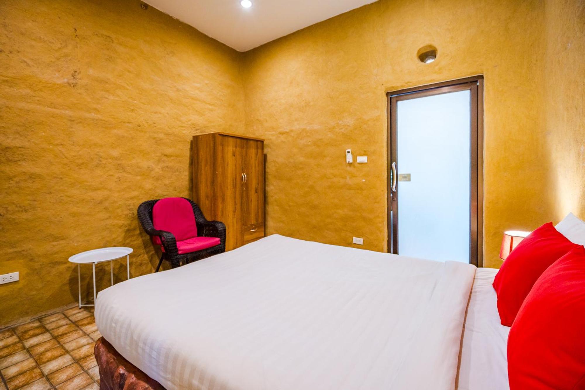 Huahin I-Din Poolvilla: Nature Retreat with Mountain Views Exterior photo
