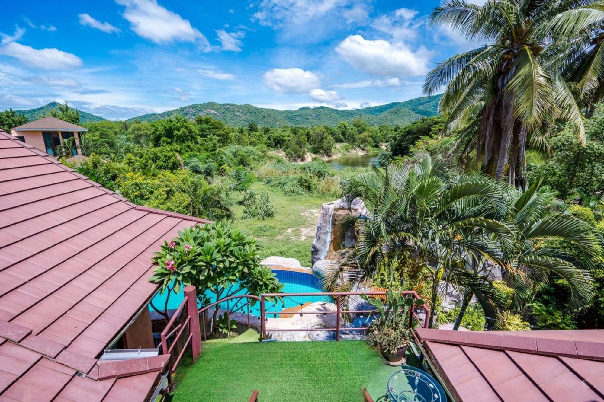 Huahin I-Din Poolvilla: Nature Retreat with Mountain Views Exterior photo